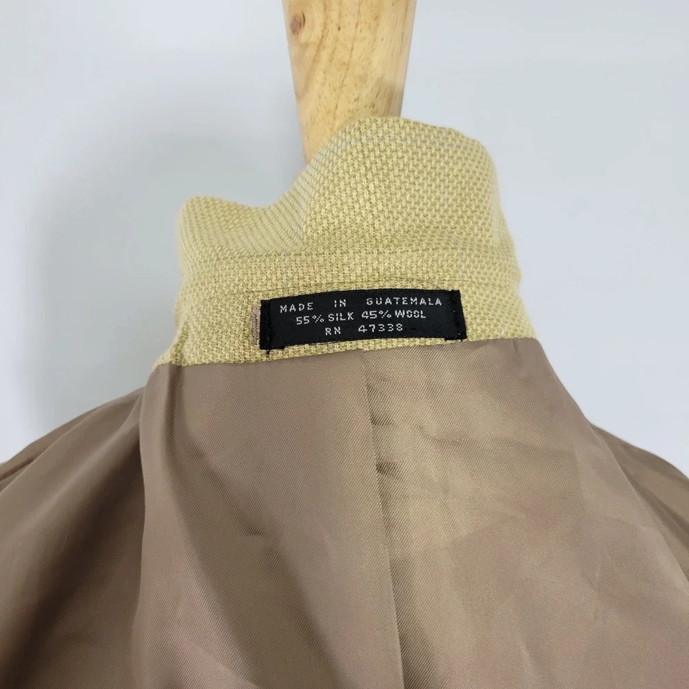 Jones New‎ York Men's Sport Coat Blazer Three Button Beige Plaid Silk Wool 44R